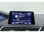 Peugeot 3008 1.6 e-THP GT Line 165pk | Automaat | Panoramadak | Trekhaak | Climate Control | Stoelverwarming | Keyless Start | Elektrische Achterklep | 1.550 Trekgewicht