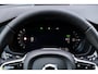 Volvo XC60 T8 Plug-in hybrid AWD Ultra Dark Executive Edition | Google | Long Range | Bowers & Wilkins Audio | Luchtvering | Gelamineerd Zijruiten Rondom | Stoelmassage & Ventilatie | Getint Glas | LED Koplampen | Stoel-/Stuurverwarming | Dodehoekdetectie | Keyless | Zitverlenging | 22" LM