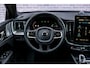 Volvo XC60 T8 Plug-in hybrid AWD Ultra Dark Executive Edition | Google | Long Range | Bowers & Wilkins Audio | Luchtvering | Gelamineerd Zijruiten Rondom | Stoelmassage & Ventilatie | Getint Glas | LED Koplampen | Stoel-/Stuurverwarming | Dodehoekdetectie | Keyless | Zitverlenging | 22" LM
