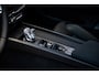 Volvo XC60 T8 Plug-in hybrid AWD Ultra Dark Executive Edition | Google | Long Range | Bowers & Wilkins Audio | Luchtvering | Gelamineerd Zijruiten Rondom | Stoelmassage & Ventilatie | Getint Glas | LED Koplampen | Stoel-/Stuurverwarming | Dodehoekdetectie | Keyless | Zitverlenging | 22" LM