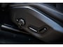Volvo XC60 T8 Plug-in hybrid AWD Ultra Dark Executive Edition | Google | Long Range | Bowers & Wilkins Audio | Luchtvering | Gelamineerd Zijruiten Rondom | Stoelmassage & Ventilatie | Getint Glas | LED Koplampen | Stoel-/Stuurverwarming | Dodehoekdetectie | Keyless | Zitverlenging | 22" LM