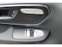 Mercedes-Benz V-klasse 300d / AMG / DC / 4-Matic / Luchtvering / Pano / Burmester / Vol Opties / NIEUWSTAAT.