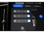 Volvo XC90 T8 Ultra Dark | Bowers&Wilkins | Stoelventilatie | Trekhaak | Panoramadak | 360° Camera | Massage | Head-Up | ACC