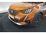 Peugeot e-2008 EV GT Pack 50 kWh | 92,6% SOH | Panoramadak | Adaptieve Cruise Control | Alcantara Bekleding