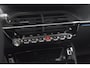 Peugeot e-2008 EV GT Pack 50 kWh | 92,6% SOH | Panoramadak | Adaptieve Cruise Control | Alcantara Bekleding