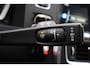Volvo V60 Cross Country 2.0 D4 Summum | Zie omschrijving | ACC | Schuif-/kanteldak | BLIS | Trekhaak | Keyless | Standkachel | Memory