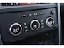 Land Rover Discovery 3.0 Sd6 Landmark Edition | GRIJS KENTEKEN | Luchtvering | Panoramadak | Trekhaak | Camera | Stoel+Stuurverwarming