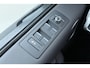 Land Rover Discovery 3.0 Sd6 Landmark Edition | GRIJS KENTEKEN | Luchtvering | Panoramadak | Trekhaak | Camera | Stoel+Stuurverwarming