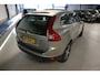 Volvo XC60 2.0 T5 Summum / TOP ONDERHOUDEN / FULL OPTIONS ! ! !