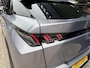 Peugeot 3008 1.6 plug-in Hybrid 195 Allure | Afneembare trekhaak 1550 KG | Tot 8 jaar Garantie | Stekkerhybride tot 85 KM Elektrisch Rijden | Navigatie | Stuurverwarming | 360 Graden Camera | Keyless Entry | LED Verlichting | 19" Lichtmetalen Velgen |