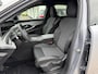 Peugeot 3008 1.6 plug-in Hybrid 195 Allure | Afneembare trekhaak 1550 KG | Tot 8 jaar Garantie | Stekkerhybride tot 85 KM Elektrisch Rijden | Navigatie | Stuurverwarming | 360 Graden Camera | Keyless Entry | LED Verlichting | 19" Lichtmetalen Velgen |
