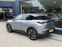 Peugeot 3008 1.6 plug-in Hybrid 195 Allure | Afneembare trekhaak 1550 KG | Tot 8 jaar Garantie | Stekkerhybride tot 85 KM Elektrisch Rijden | Navigatie | Stuurverwarming | 360 Graden Camera | Keyless Entry | LED Verlichting | 19" Lichtmetalen Velgen |