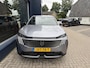 Peugeot 3008 1.6 plug-in Hybrid 195 Allure | Afneembare trekhaak 1550 KG | Tot 8 jaar Garantie | Stekkerhybride tot 85 KM Elektrisch Rijden | Navigatie | Stuurverwarming | 360 Graden Camera | Keyless Entry | LED Verlichting | 19" Lichtmetalen Velgen |