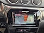 Suzuki Vitara 1.5 Hybrid Style Automaat/ Schuifdak/ Parkeersensoren voor + achter/ Trekhaak/ Navi/ Rijklaarprijs!