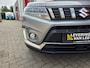 Suzuki Vitara 1.5 Hybrid Style Automaat/ Schuifdak/ Parkeersensoren voor + achter/ Trekhaak/ Navi/ Rijklaarprijs!