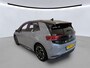 Volkswagen ID.3 Pro Edition Advantage 204pk 58 kWh / Navigatie / Stoelverwarming / Camera / 18" LMV