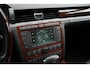 Volkswagen Phaeton 4.2 V8 4p. Lang LWB Youngtimer Stoelclima Massage Softclose Luchtvering Zeer Compleet!