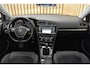 Volkswagen Golf Variant 1.2 TSI Highline 109dkm 2e eig. NL-auto Trekhaak Clima Cruise Camera PDC 17" + Nwe APK