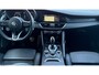Alfa Romeo Giulia 2.0 TURBO 280PK AWD SPRINT NAVI / LEDER / FULL-LED / KEYLESS / 19" LMV / CAMERA / ADAPT. CRUISE / WINTERPAKKET !!