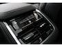 Volvo XC90 2.0 T8 Plug-in hybrid AWD Ultra Dark Luchtvering | Panoramadak | Trekhaak | Verwarmbare voorstoelen met massage en ventilatie | Head-up display | 360 graden camera | Premium audio by Bowers & Wilkins |