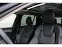 Volvo XC90 2.0 T8 Plug-in hybrid AWD Ultra Dark Luchtvering | Panoramadak | Trekhaak | Verwarmbare voorstoelen met massage en ventilatie | Head-up display | 360 graden camera | Premium audio by Bowers & Wilkins |