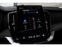 Volvo XC90 2.0 T8 Plug-in hybrid AWD Ultra Dark Luchtvering | Panoramadak | Trekhaak | Verwarmbare voorstoelen met massage en ventilatie | Head-up display | 360 graden camera | Premium audio by Bowers & Wilkins |