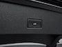 Volkswagen T-Roc 1.5 TSI 150pk R-Line DSG Automaat Black Style / Panorama schuifdak / Navigatie by APP / Led Plus / LM 19 inch / Park Assist / Camera