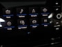 Volkswagen T-Roc 1.5 TSI R-Line 150 pk Automaat (DSG) | Navigatie via App | Panoramadak | Parkeersensoren (Park assist) | Achteruitrijcamera | Keyless pakket | Black Style pakket | R-Line |