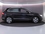 Volkswagen Tiguan 1.4 TSI eHybrid Elegance 245 pk Automaat (DSG) | Navigatie | Parkeersensoren (Park assist) | Rondomzicht camera | Matrix LED koplampen | Head-up display | Autom. airco (3 zones) |