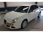 Alfa Romeo Giulietta 1.4 T Distinctive / NAP / Onderhoud historie / WHITE PACK ! !