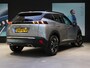 Peugeot 2008 SUV Allure Pack 130 pk Automaat | Achteruitrijcamera | Climate Control | Apple Carplay/ Android auto | Stoelverwarming