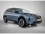 Peugeot 5008 SUV Allure Hybrid 145pk Automaat | 7 Zitplaatsen | Navigatie | 360° Camera | Adaptieve Cruise Control | Climate Control | Parkeersensoren v+a | Stuurverwarming | Armsteun | Led koplampen | Keyless | Draadloze Apple Carplay / Android Auto | Automatisch dimlicht | Regensensor | Donker getint glas | 19" Lichtmetalen velgen |