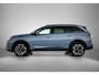 Peugeot 5008 SUV Allure Hybrid 145pk Automaat | 7 Zitplaatsen | Navigatie | 360° Camera | Adaptieve Cruise Control | Climate Control | Parkeersensoren v+a | Stuurverwarming | Armsteun | Led koplampen | Keyless | Draadloze Apple Carplay / Android Auto | Automatisch dimlicht | Regensensor | Donker getint glas | 19" Lichtmetalen velgen |