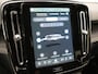 Volvo XC40 Single Motor Long Range Plus 82 kWh 252pk Dealer O.H | Trekhaak Af Fabriek | Camera | Adaptive Cruise | Sportstoelen Verwarmd | Pilot Assist | Google Assistant & Maps | BLIS | Keyless | Virtual | Navigatie | DAB | 19"L.M |
