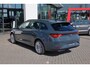 SEAT Leon Sportstourer 1.5 TSI e-Hybrid Style Business Intense 204PK / 150kW DSG, LED Matrix koplampen, achteruitrijcamera (Rear View), Technology Pack (keyless entry, verwarmbare voorstoelen, draadloze telefoonlader, elektrische achterklep met sensorsturing), elektrisch verstel- en verwarmbare buitenspiegels, adaptieve cruise control (ACC), parkeersensoren voor en achter (PDC), verwarmbaar multifunctioneel lederen stuurwiel, 17" 'Dynamic' LMV, virtual cockpit, Apple Carplay & Android Auto etc.