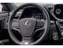 Lexus ES 300h F Sport Line / Schuif- Kanteldak / Elektrische Stoelen / HUD / Stoel- en Stuurverwarming / Mark Levison Audio