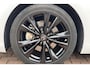 Lexus ES 300h F Sport Line / Schuif- Kanteldak / Elektrische Stoelen / HUD / Stoel- en Stuurverwarming / Mark Levison Audio