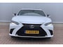 Lexus ES 300h F Sport Line / Schuif- Kanteldak / Elektrische Stoelen / HUD / Stoel- en Stuurverwarming / Mark Levison Audio