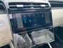 Hyundai Tucson 1.6 T-GDI 265pk PHEV Premium Sky 4WD | Carplay | Leder | Panoramadak | 19-inch Velgen | Navigatie | Camera | Adaptive Cruise | Stoelverwarming/ventilatie | Stuurverwarming | DAB | BLIS | Zonneschermen achter