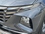 Hyundai Tucson 1.6 T-GDI 265pk PHEV Premium Sky 4WD | Carplay | Leder | Panoramadak | 19-inch Velgen | Navigatie | Camera | Adaptive Cruise | Stoelverwarming/ventilatie | Stuurverwarming | DAB | BLIS | Zonneschermen achter