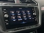 Volkswagen Tiguan 1.5 TSI Life Business | Adaptieve Cruise Control | Stoelverwarming | Apple Carplay | Android Auto | Navigatie | Lichtmetalen Velgen | Parkeersensoren Voor & Achter | Climate Control |