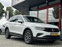 Volkswagen Tiguan 1.5 TSI Life Business | Adaptieve Cruise Control | Stoelverwarming | Apple Carplay | Android Auto | Navigatie | Lichtmetalen Velgen | Parkeersensoren Voor & Achter | Climate Control |