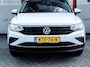 Volkswagen Tiguan 1.5 TSI Life Business | Adaptieve Cruise Control | Stoelverwarming | Apple Carplay | Android Auto | Navigatie | Lichtmetalen Velgen | Parkeersensoren Voor & Achter | Climate Control |
