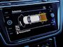 Volkswagen Tiguan 1.5 TSI Life Business | Adaptieve Cruise Control | Stoelverwarming | Apple Carplay | Android Auto | Navigatie | Lichtmetalen Velgen | Parkeersensoren Voor & Achter | Climate Control |