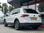 Volkswagen Tiguan 1.5 TSI Life Business | Adaptieve Cruise Control | Stoelverwarming | Apple Carplay | Android Auto | Navigatie | Lichtmetalen Velgen | Parkeersensoren Voor & Achter | Climate Control |