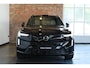 Volvo EX90 Twin Motor Performance Ultra 7p. 111 kWh | 97% SOH | Luchtvering | Bowers & Wilkins Premium Audio | Semi Electrische Wegklapbare Trekhaak | Pilot Pack | Stoelverwarming | Cardamom bekleding | 360° Parkeercamera | Google Infotainment