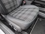 Hyundai Ioniq 6 First Edition AWD 77.4 kWh / 100% SOH / 8 jaar Batterijgarantie / Dealer onderhouden / Fabrieksgarantie tot 02-2028 / CCS snelladen / warmtepomp / Stuur- Stoel & Achterbank verwarming / Glazen schuif- en kanteldak / WLTP bereik 519 km bereik stad 658 km / Head Up Display / Rondomzicht camera /
