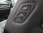 Hyundai Ioniq 6 First Edition AWD 77.4 kWh / 100% SOH / 8 jaar Batterijgarantie / Dealer onderhouden / Fabrieksgarantie tot 02-2028 / CCS snelladen / warmtepomp / Stuur- Stoel & Achterbank verwarming / Glazen schuif- en kanteldak / WLTP bereik 519 km bereik stad 658 km / Head Up Display / Rondomzicht camera /