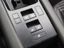 Hyundai Ioniq 6 First Edition AWD 77.4 kWh / 100% SOH / 8 jaar Batterijgarantie / Dealer onderhouden / Fabrieksgarantie tot 02-2028 / CCS snelladen / warmtepomp / Stuur- Stoel & Achterbank verwarming / Glazen schuif- en kanteldak / WLTP bereik 519 km bereik stad 658 km / Head Up Display / Rondomzicht camera /