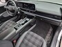 Hyundai Ioniq 6 First Edition AWD 77.4 kWh / 100% SOH / 8 jaar Batterijgarantie / Dealer onderhouden / Fabrieksgarantie tot 02-2028 / CCS snelladen / warmtepomp / Stuur- Stoel & Achterbank verwarming / Glazen schuif- en kanteldak / WLTP bereik 519 km bereik stad 658 km / Head Up Display / Rondomzicht camera /